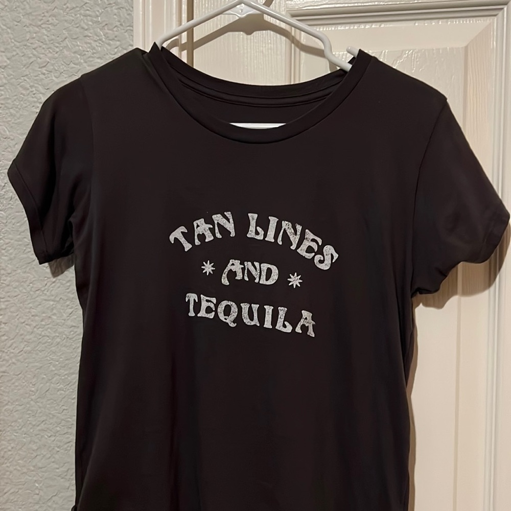 Graphic tee